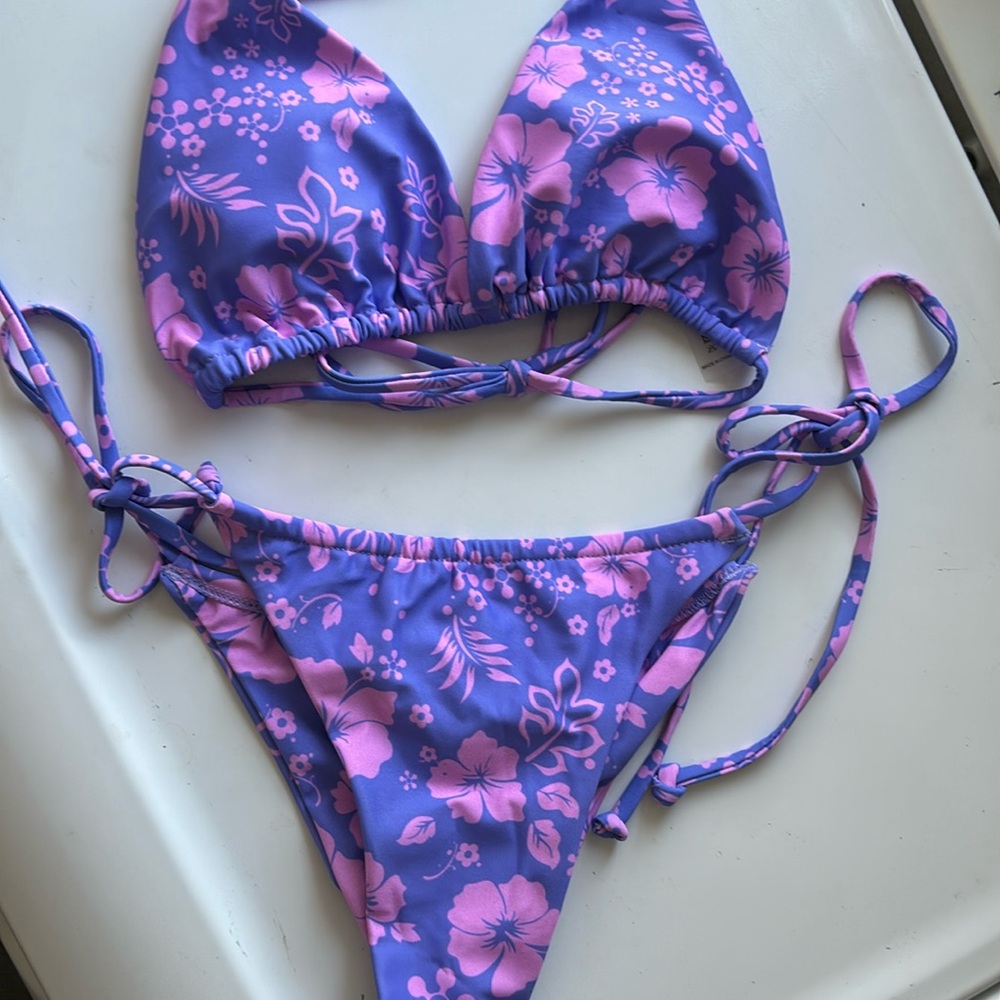 Two piece bikini set